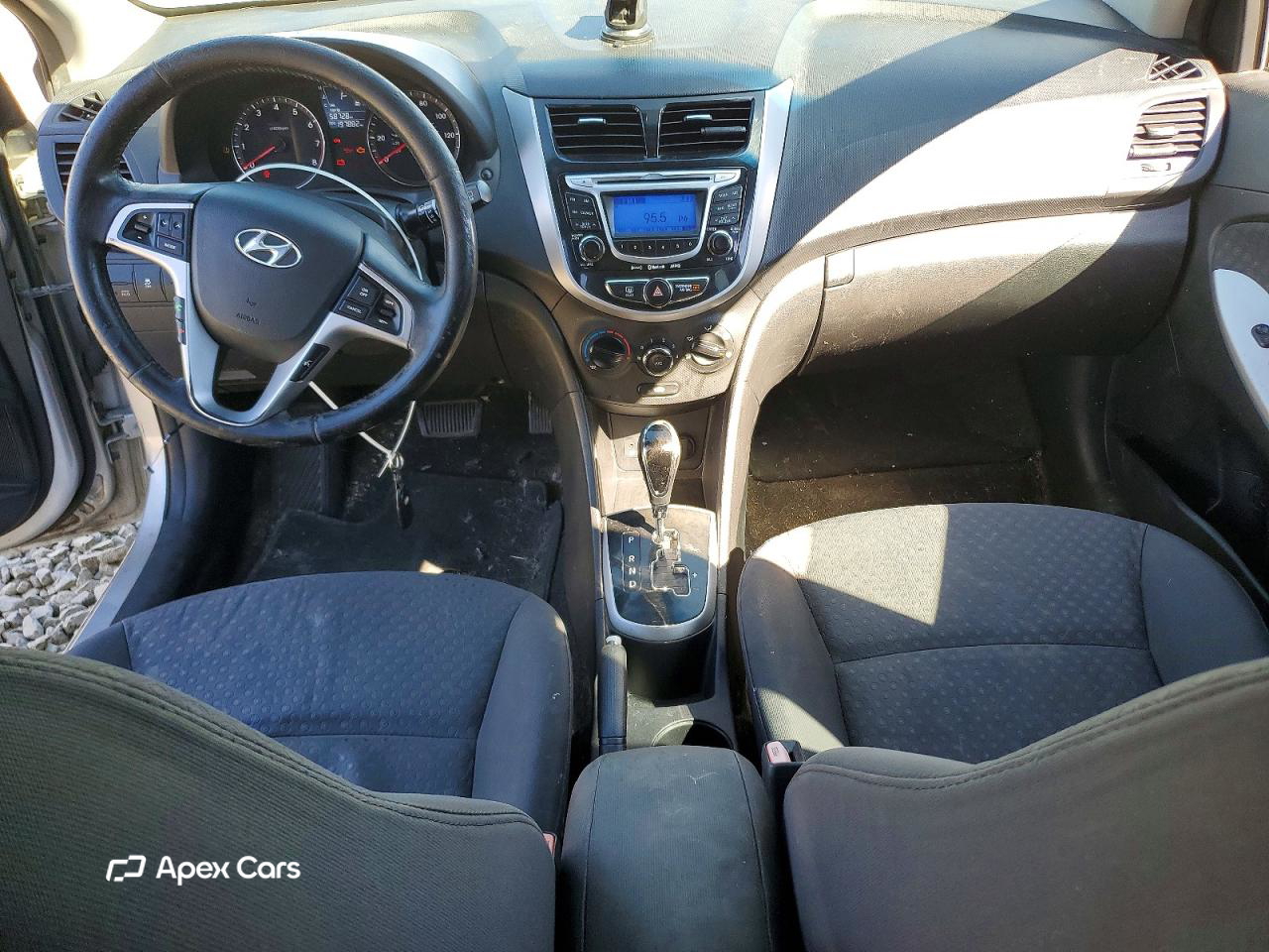 Hyundai Accent 2012