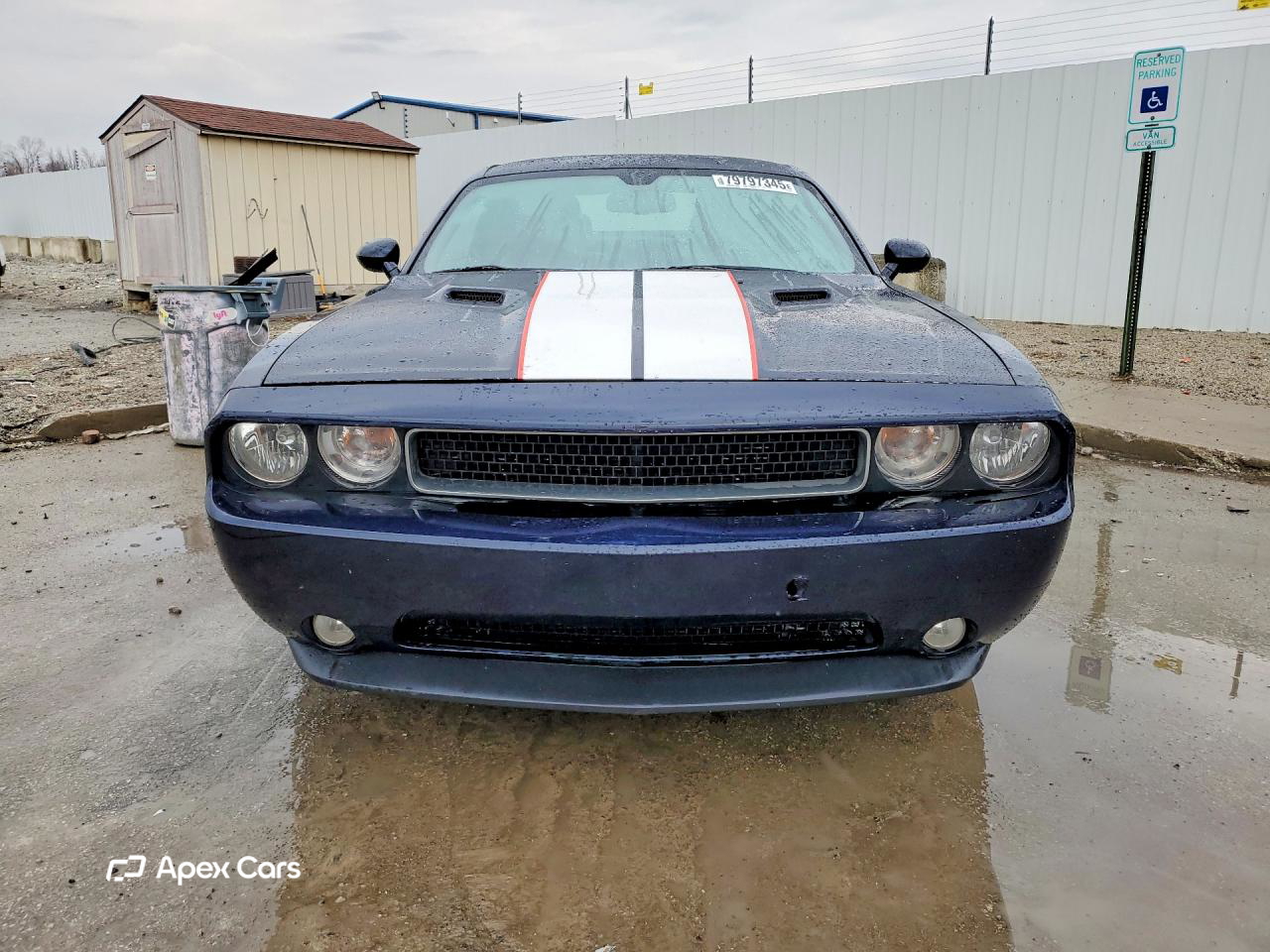 Dodge Challenger 2011