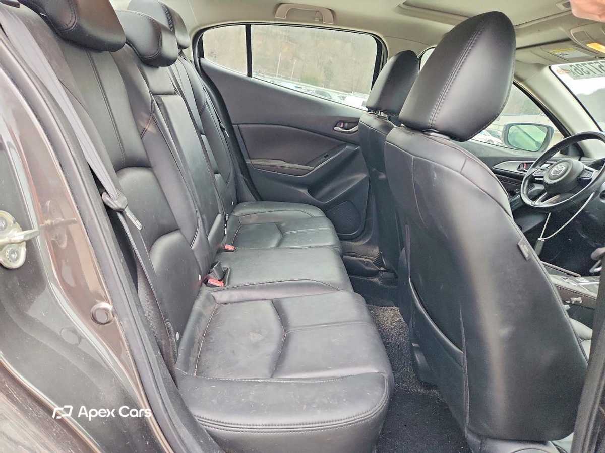 Mazda 3 2018