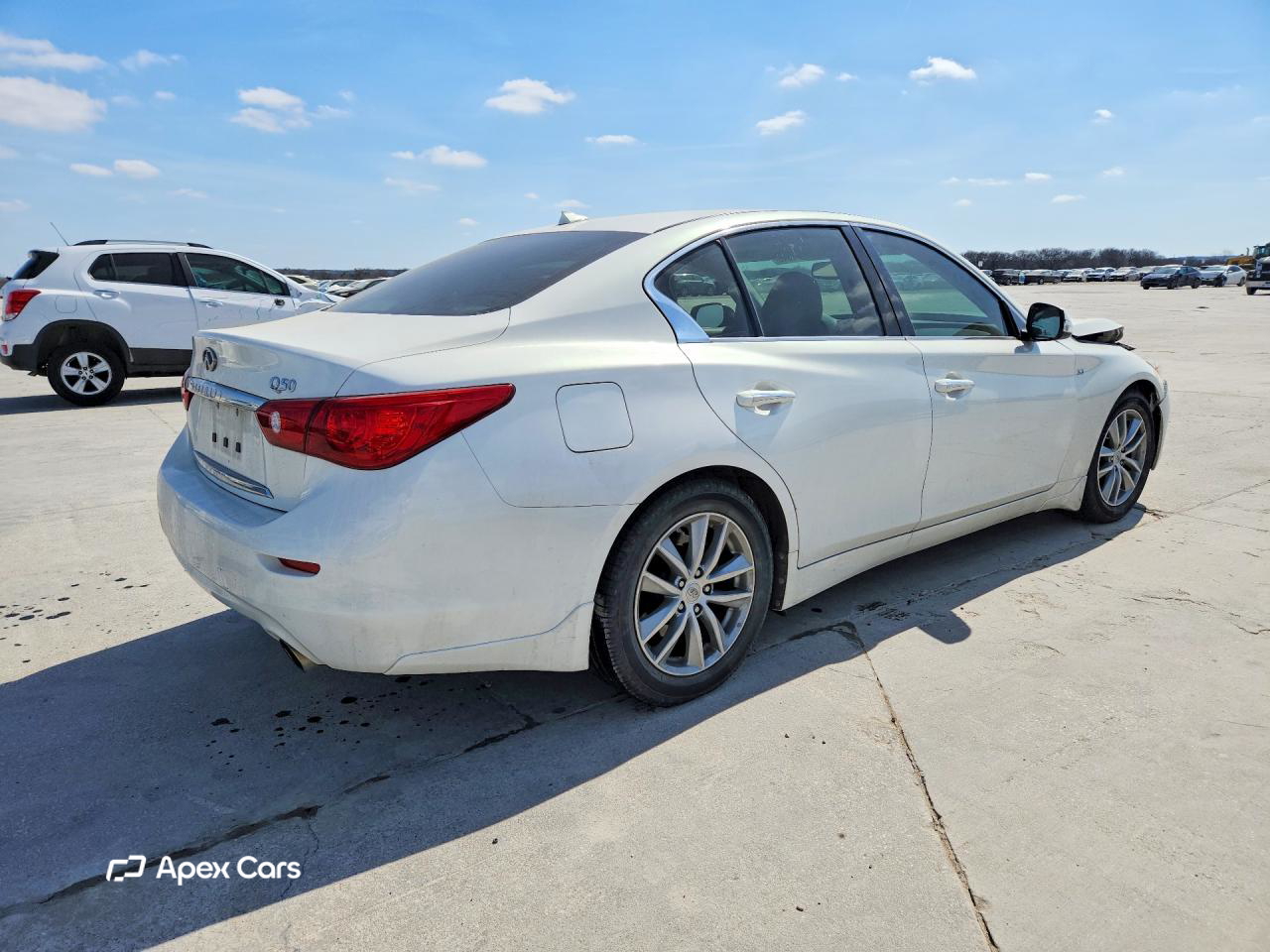 Infiniti Q50 2015