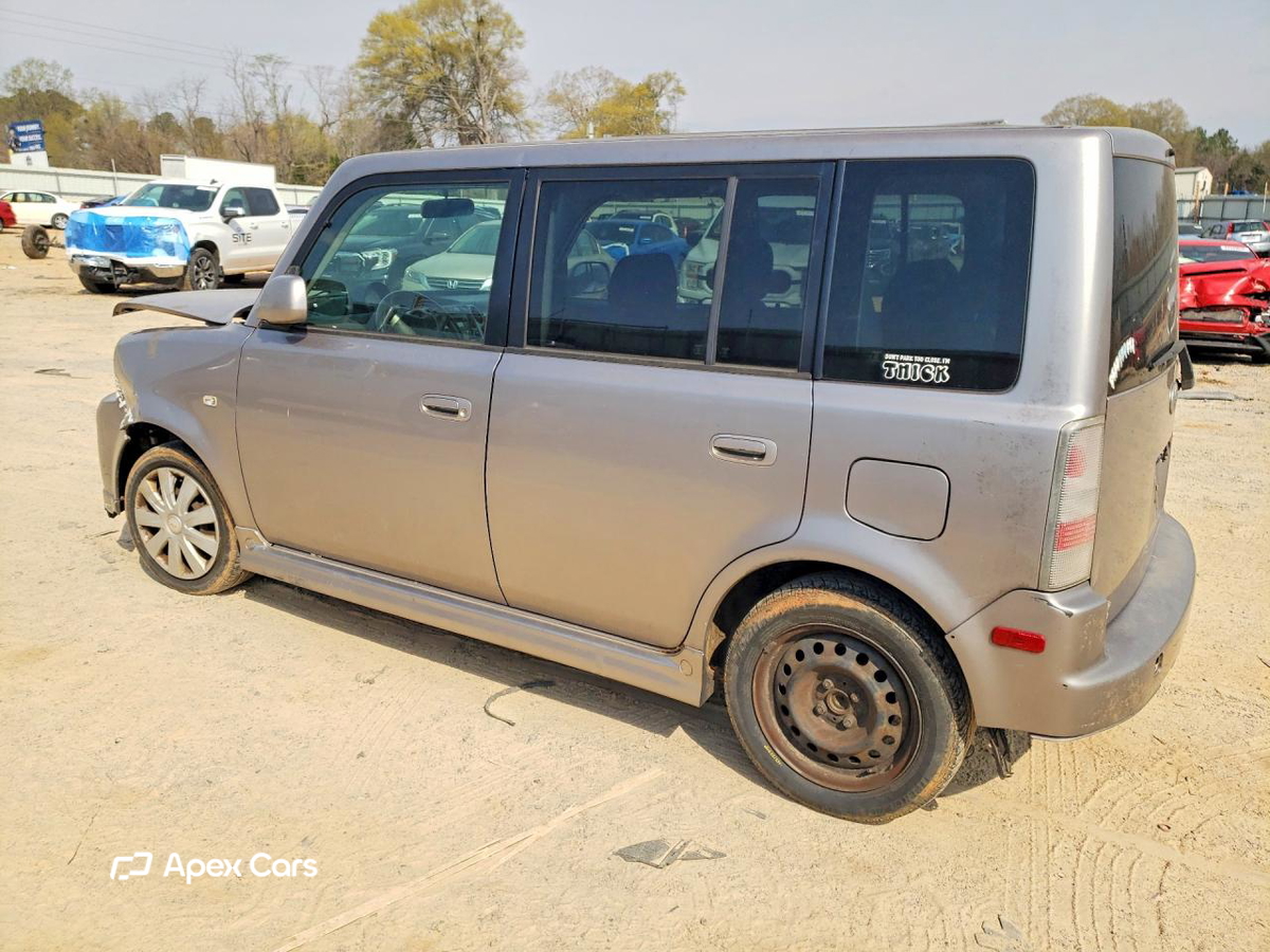 Scion xB 2005