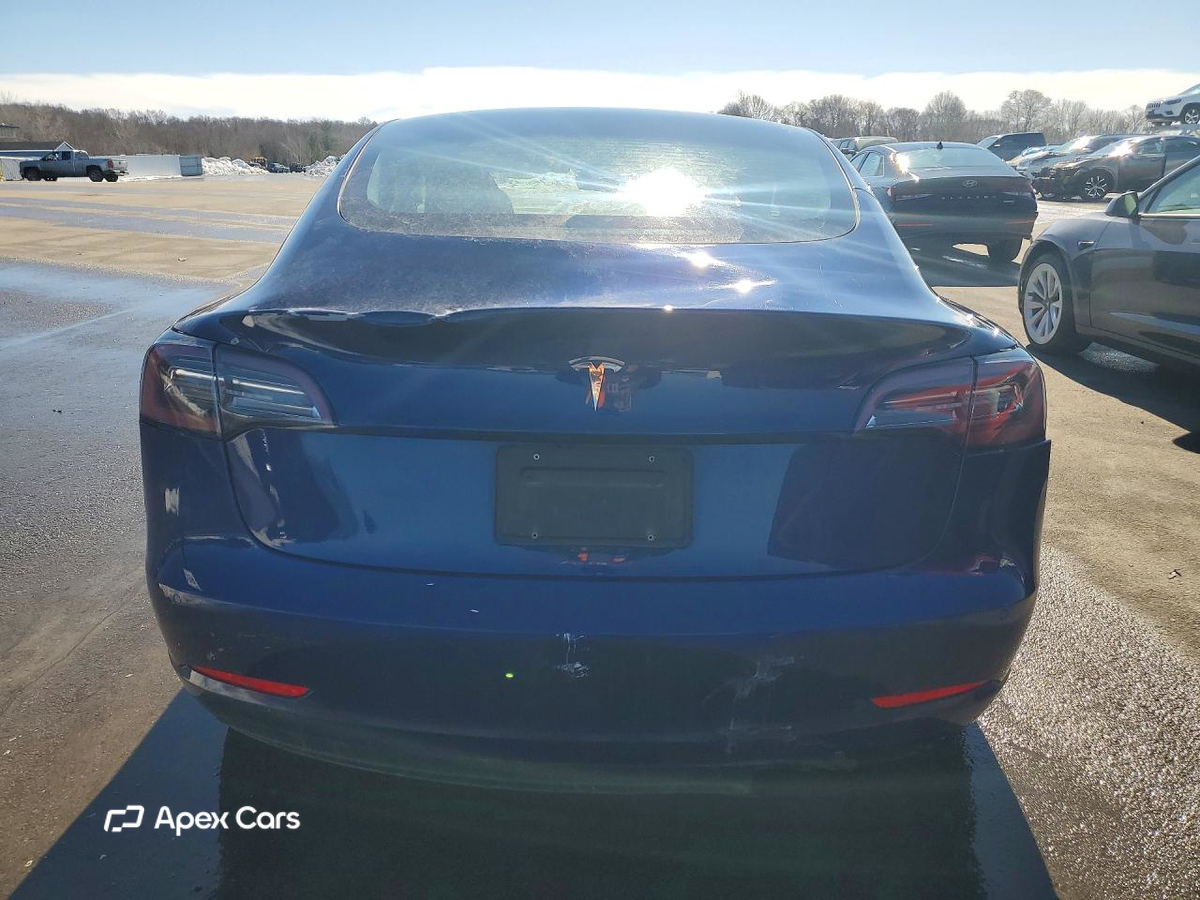 Tesla Model 3 2022