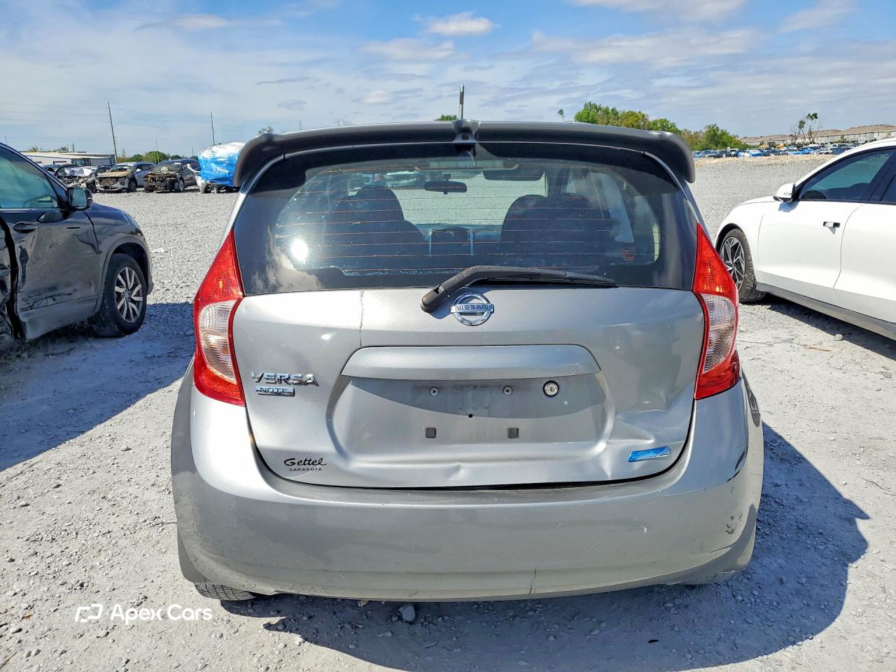 Nissan Versa 2015