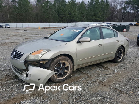 Altima 2011 - Image 1 of 12