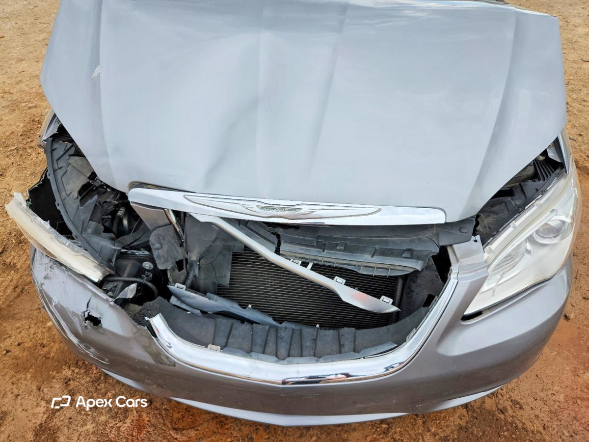 Chrysler 200 2013