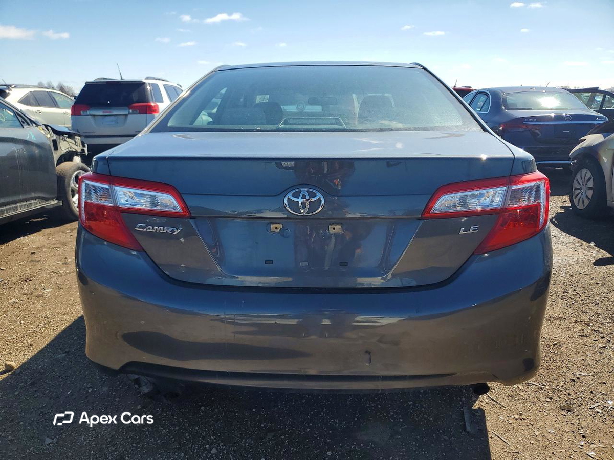 Toyota Camry 2012