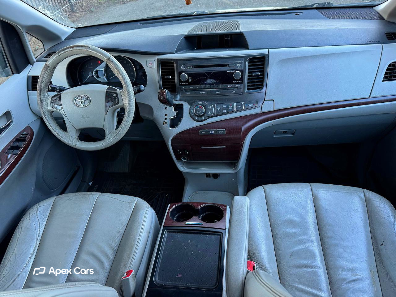 Toyota Sienna 2014