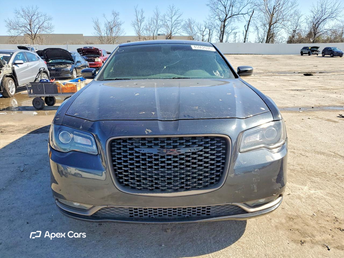 Chrysler 300 2019