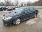 Toyota Avalon 2011