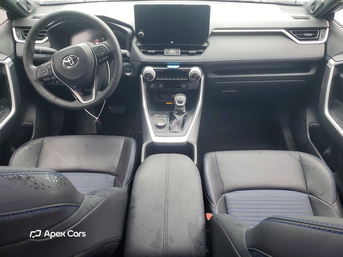 Toyota RAV 4 2025