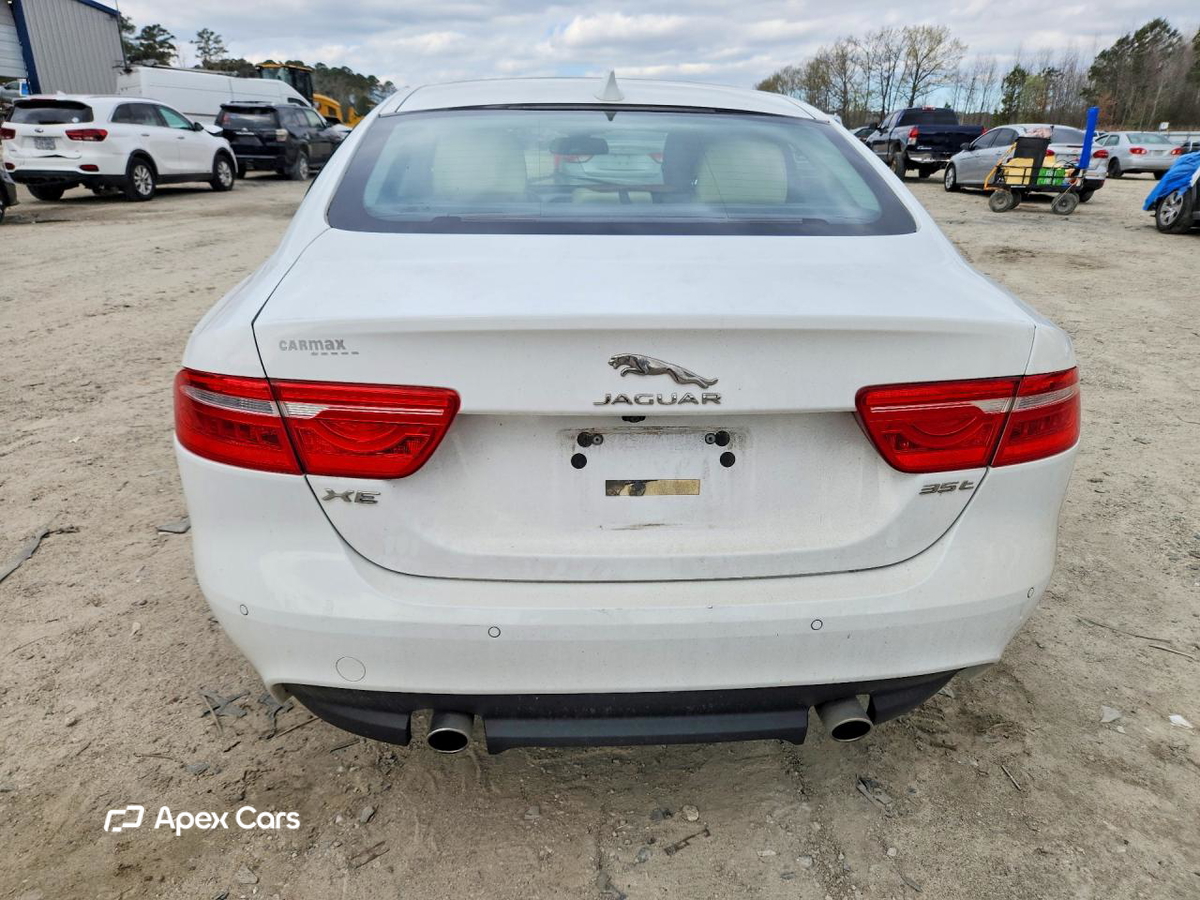 Jaguar XE 2017