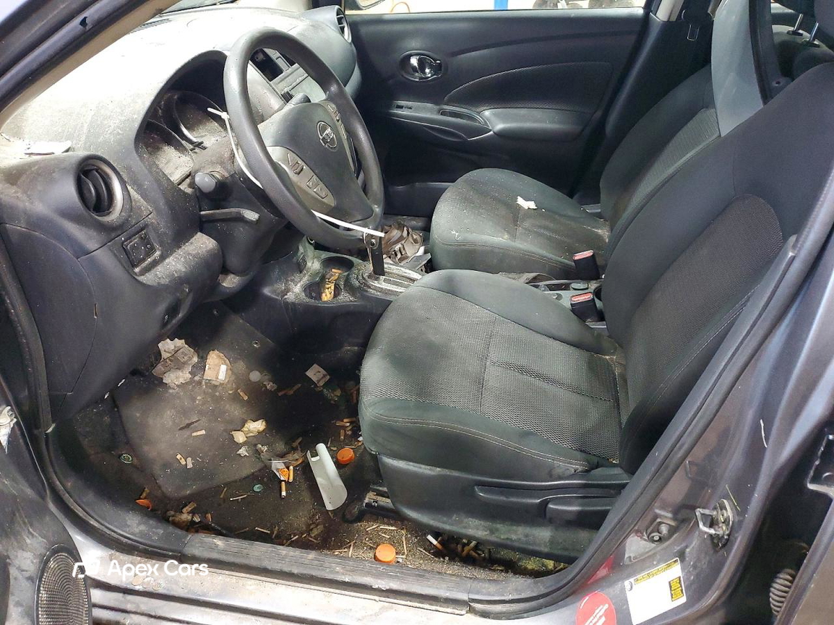 Nissan Versa 2019