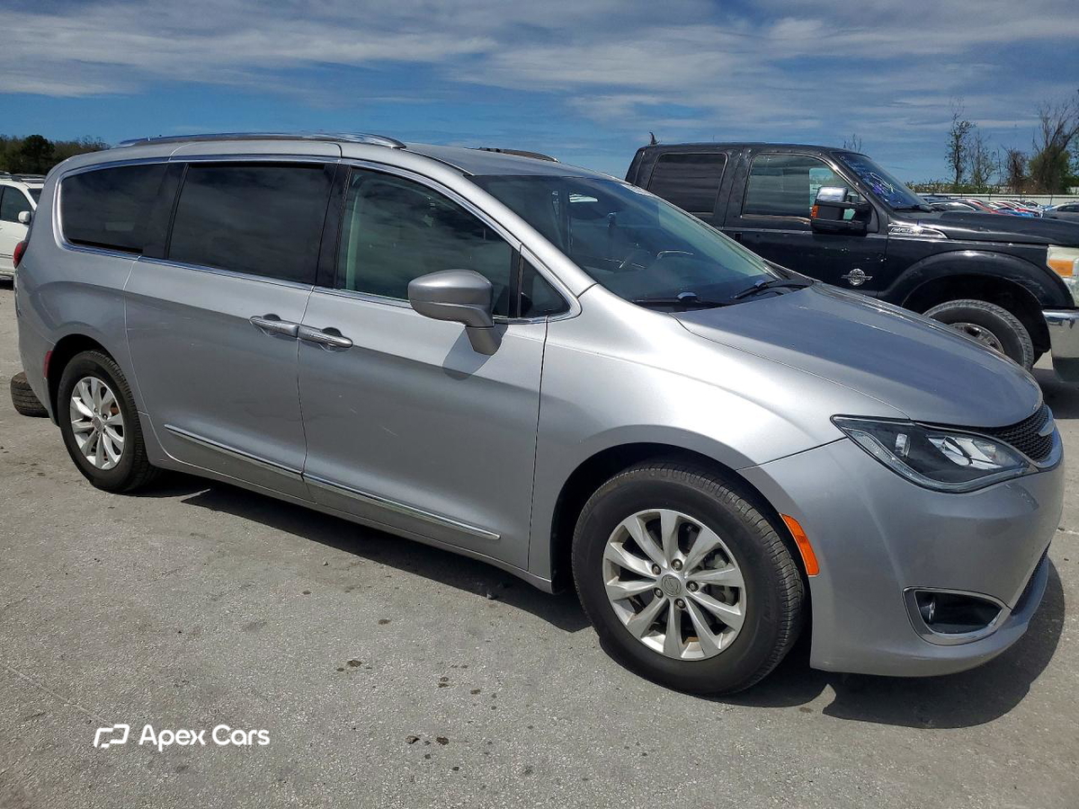 Chrysler Pacifica 2018