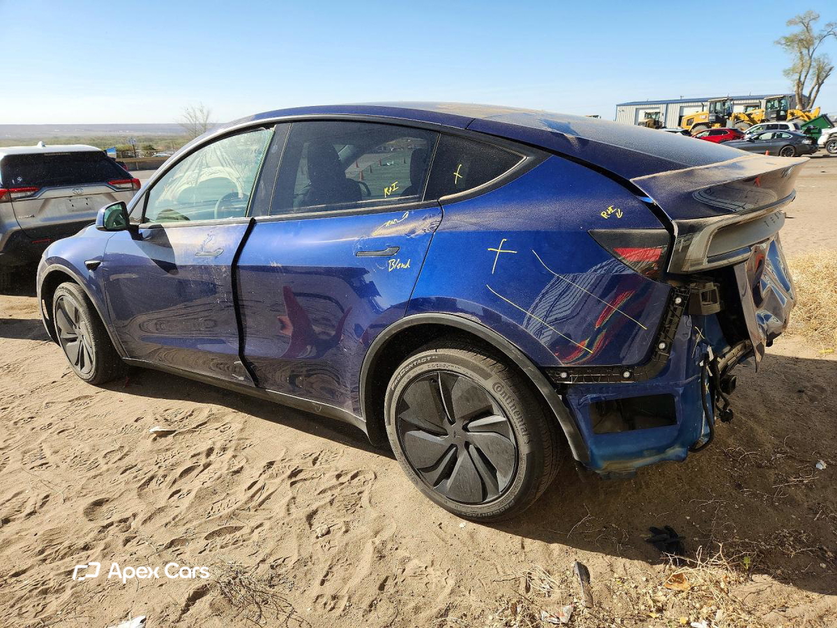 Tesla Model Y 2026