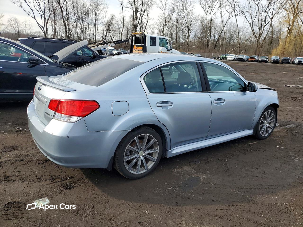 Subaru Legacy 2013