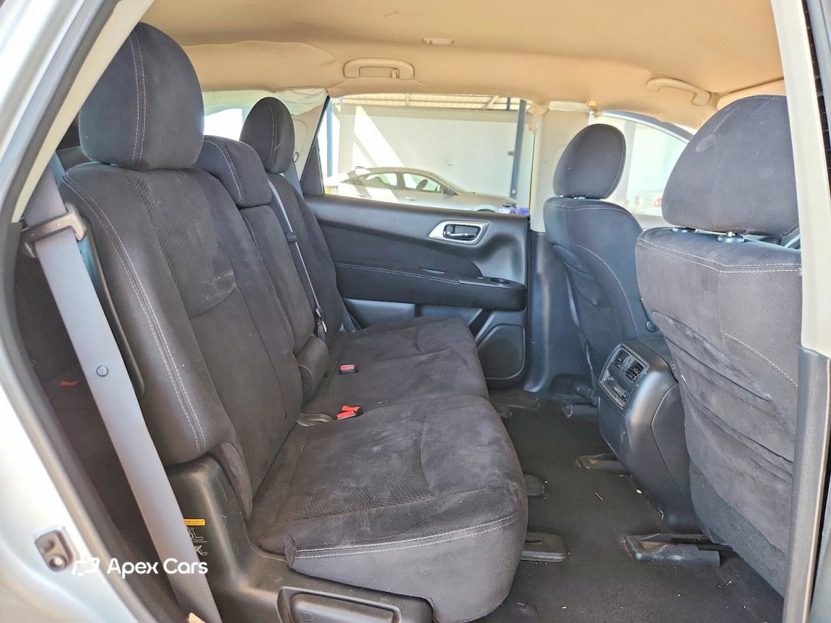 Nissan Pathfinder 2013