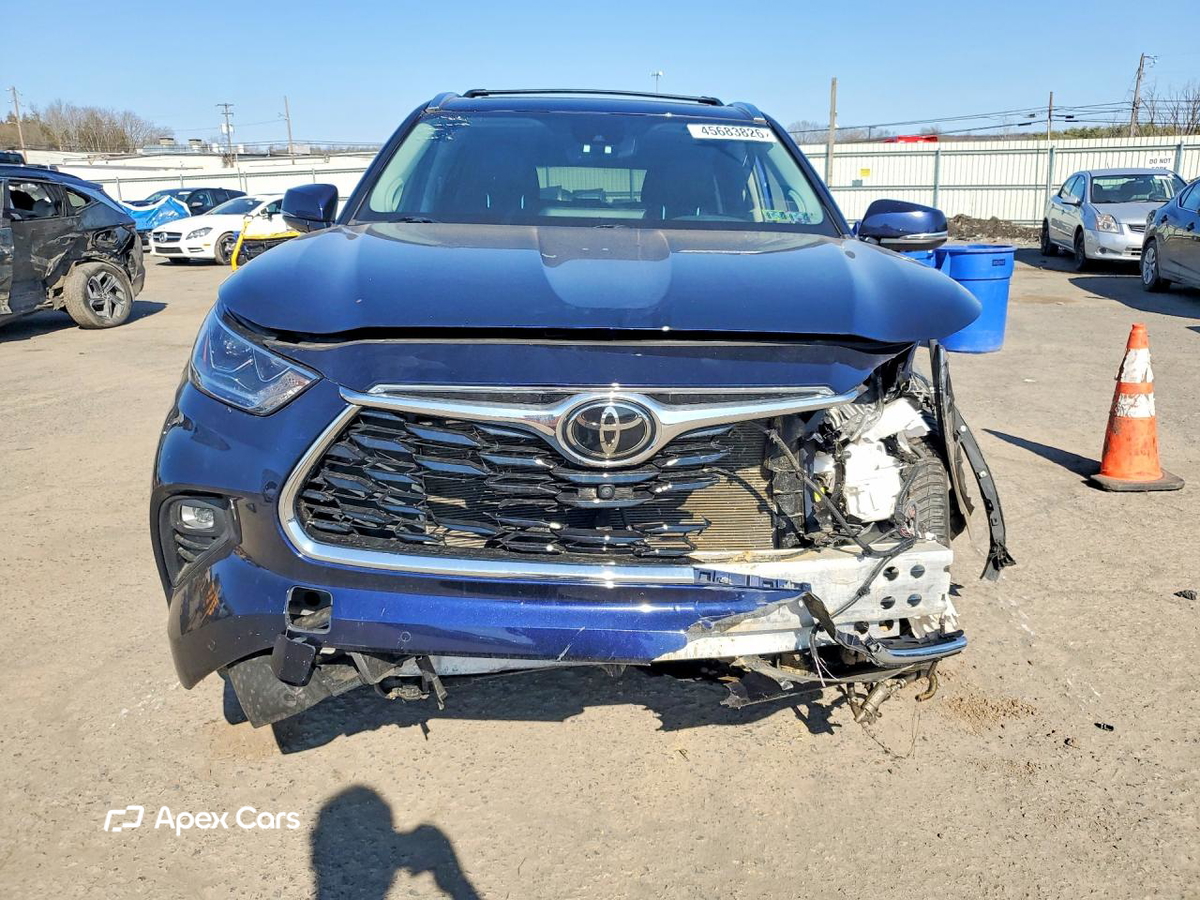 Toyota Highlander 2021