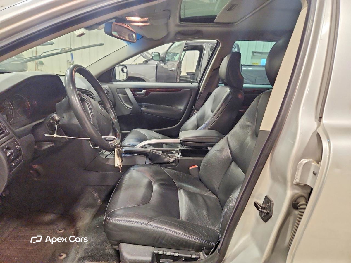 Volvo XC70 2004