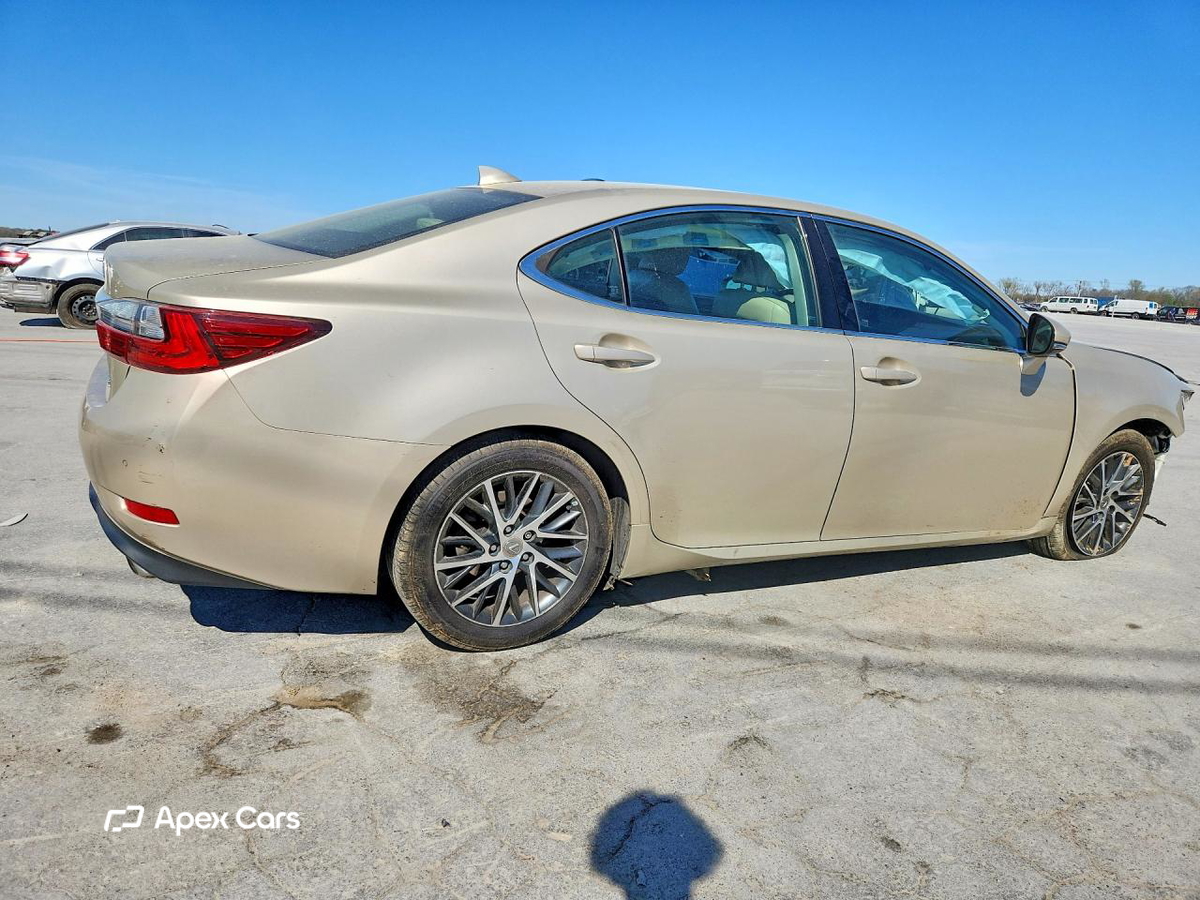 Lexus ES 2016