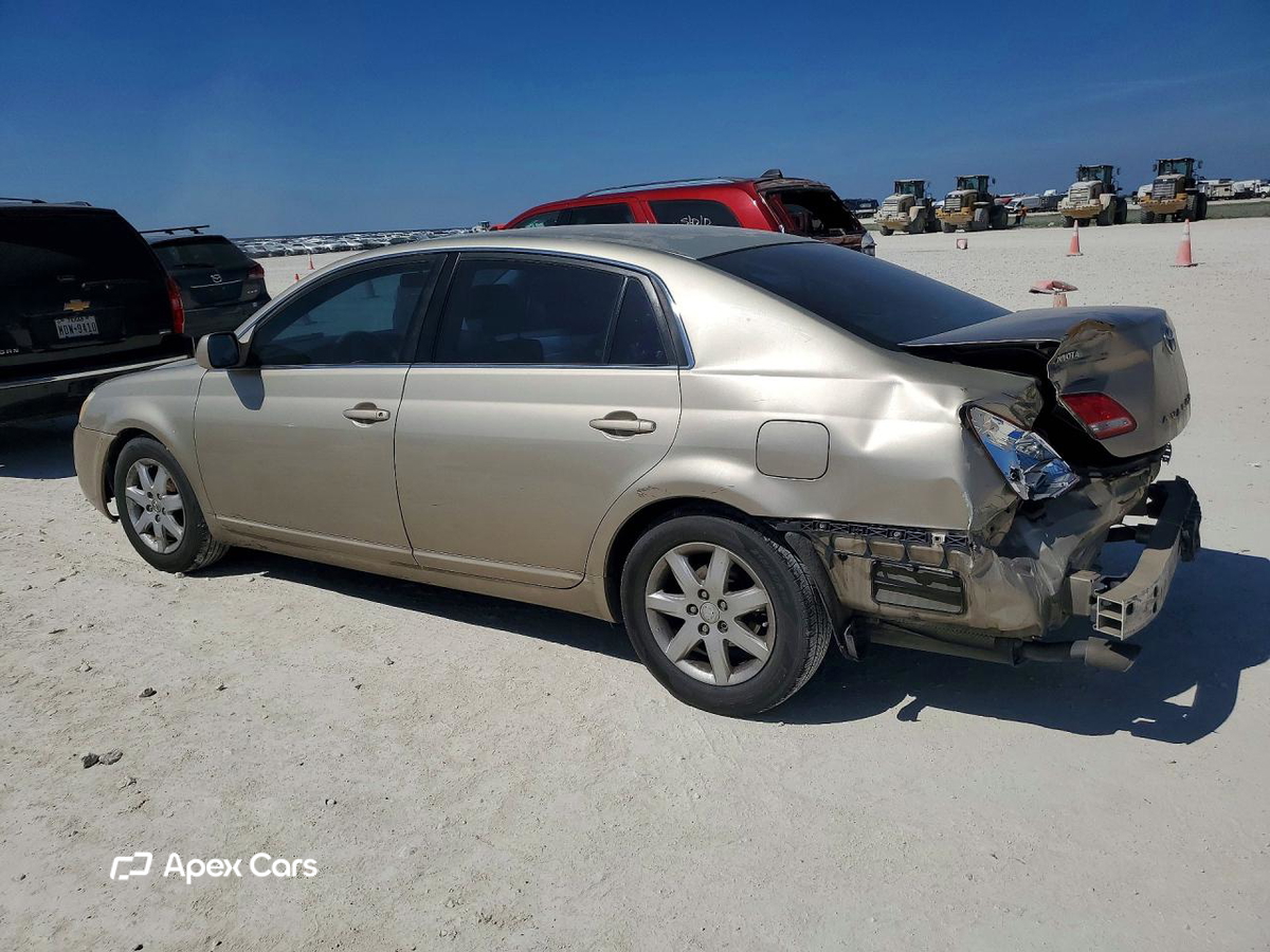 Toyota Avalon 2005