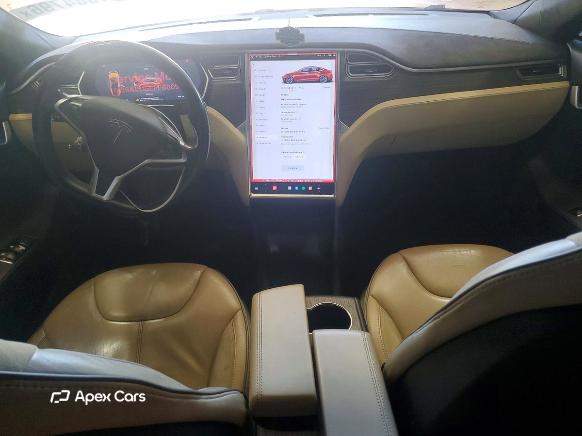 Tesla Model S 2014