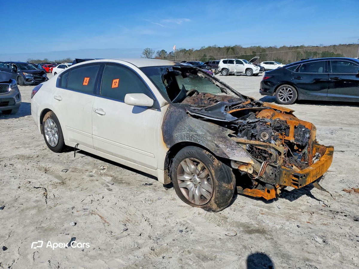 Nissan Altima 2012
