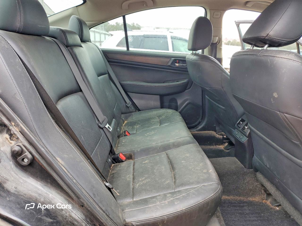Subaru Legacy 2015