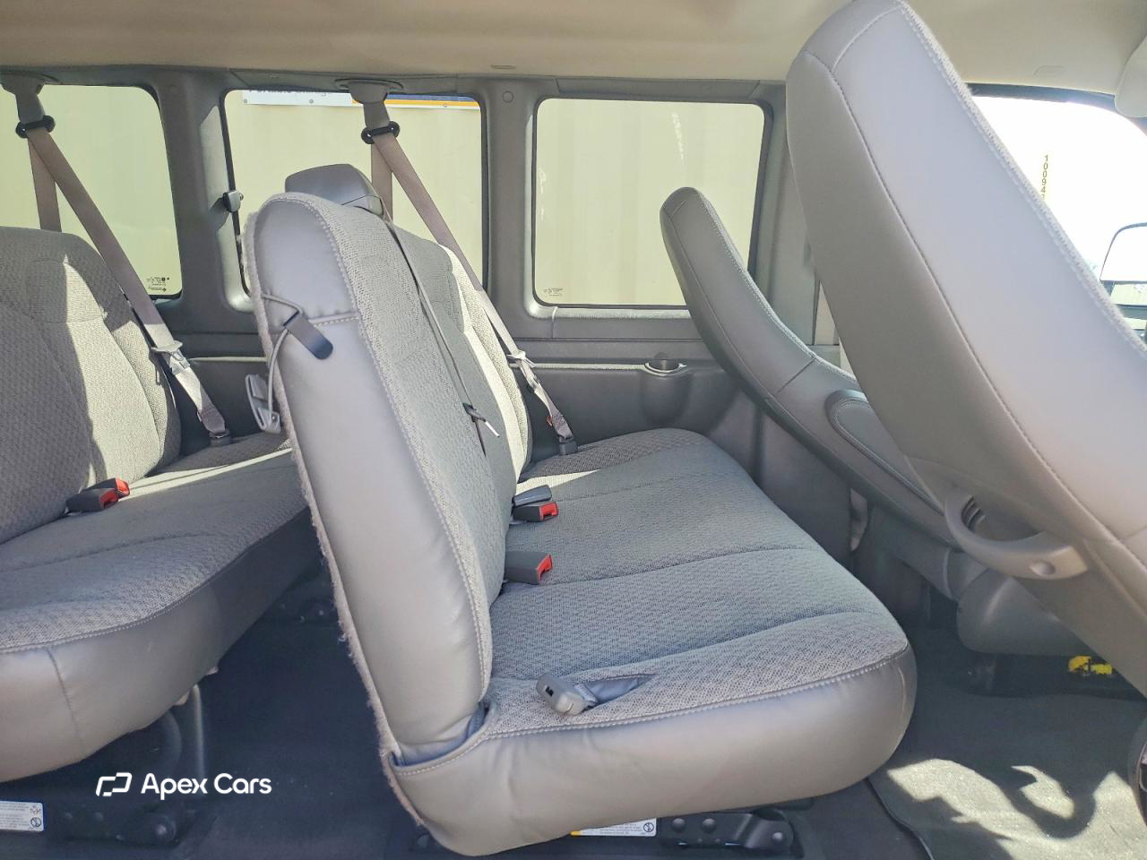 Chevrolet Express 2025