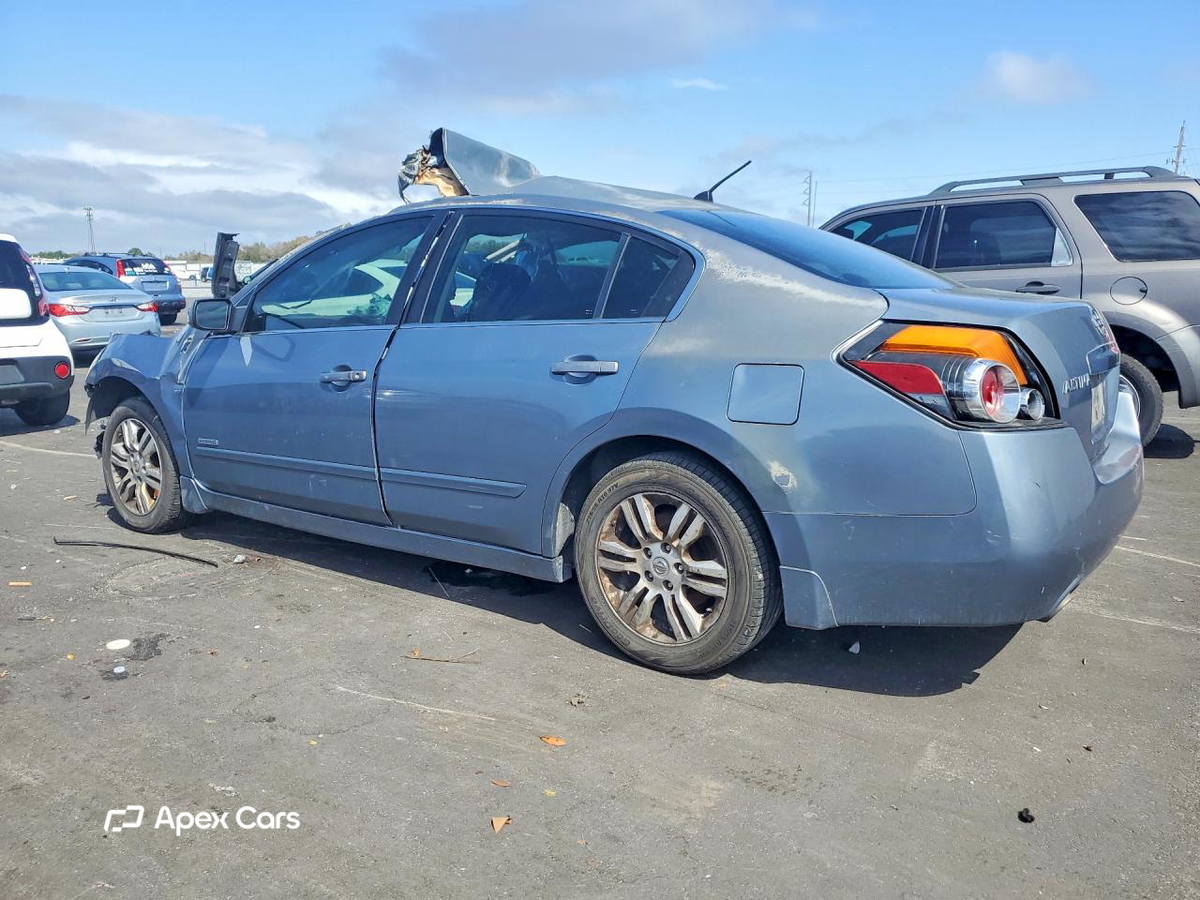 Nissan Altima 2011