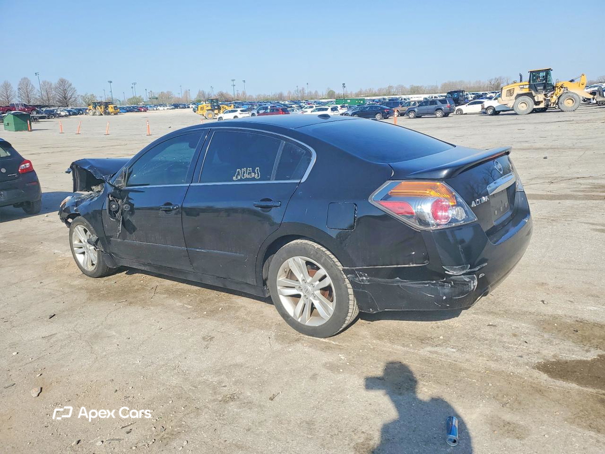 Nissan Altima 2012