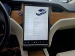 Tesla Model X 2018