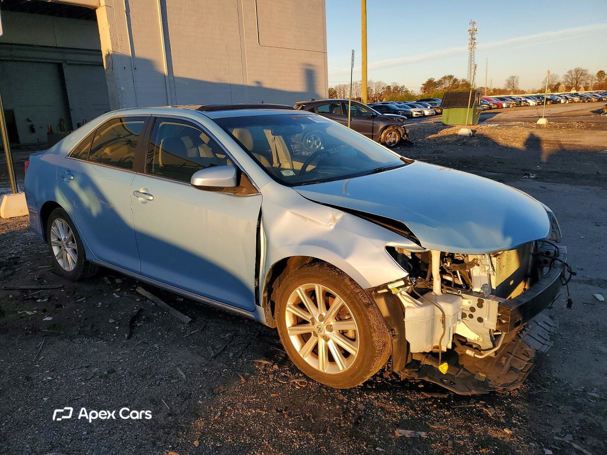 Toyota Camry 2012