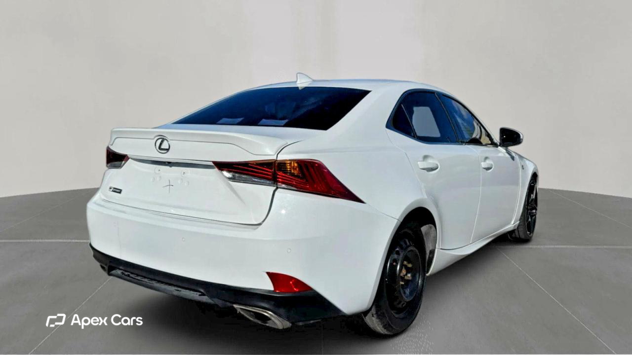 Lexus IS 2020