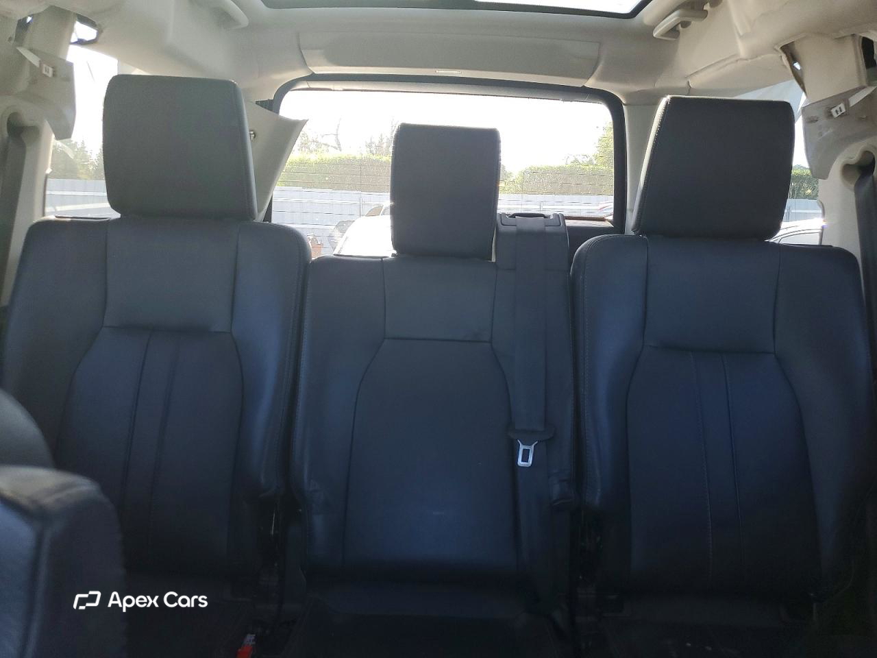 Land Rover LR4 2015