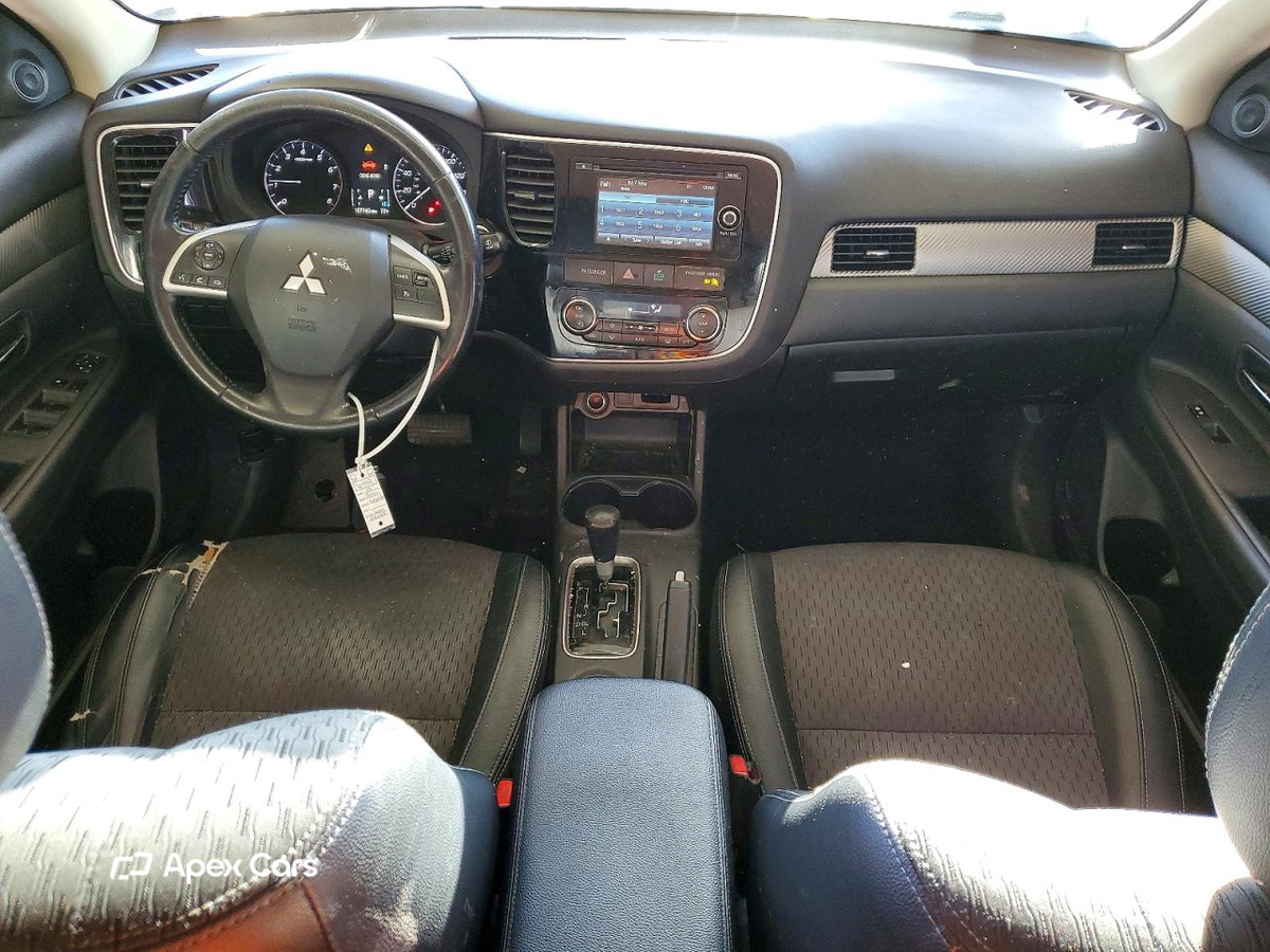 Mitsubishi Outlander 2015