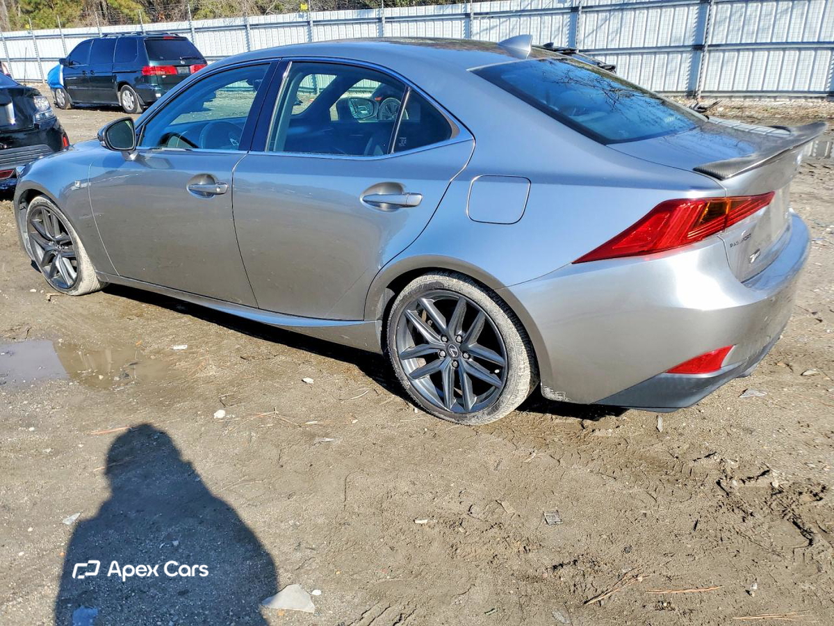 Lexus IS 2017