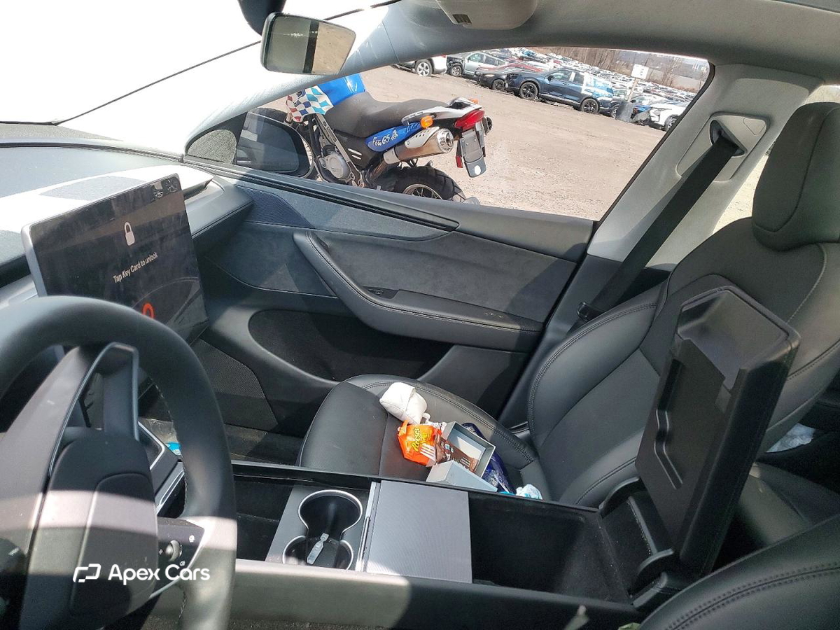 Tesla Model Y 2026