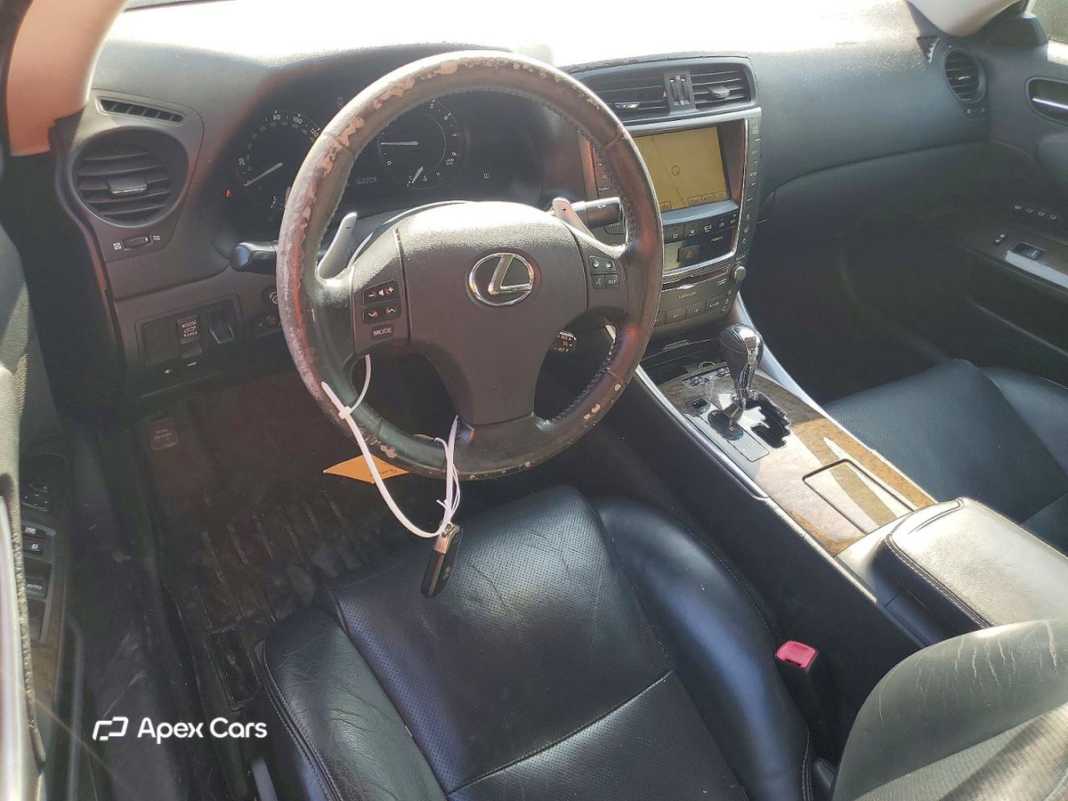 Lexus IS 2010