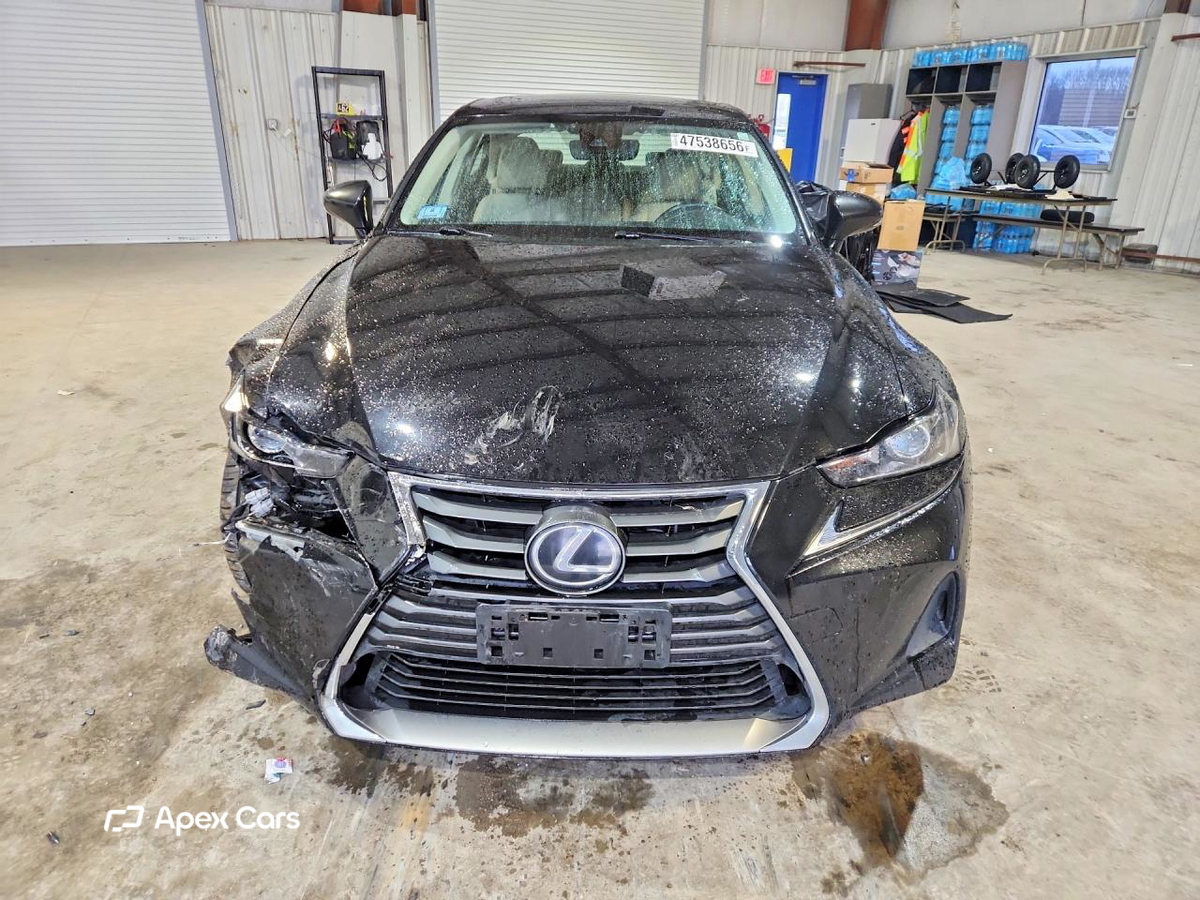 Lexus IS 2017