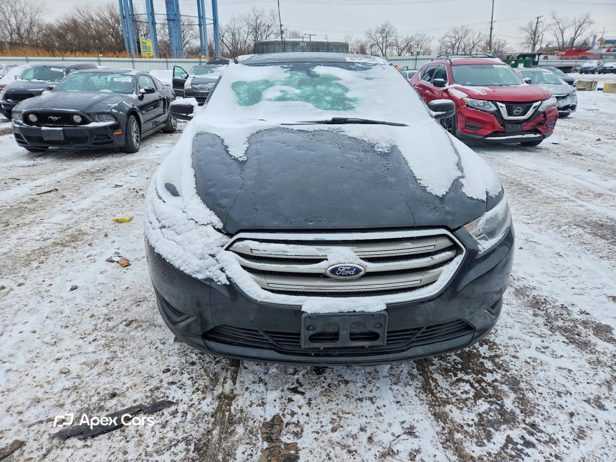Ford Taurus 2015