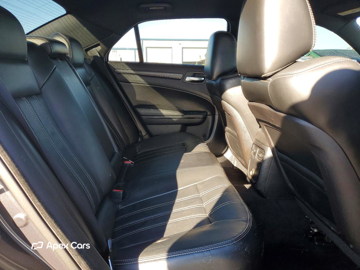 Chrysler 300 2014