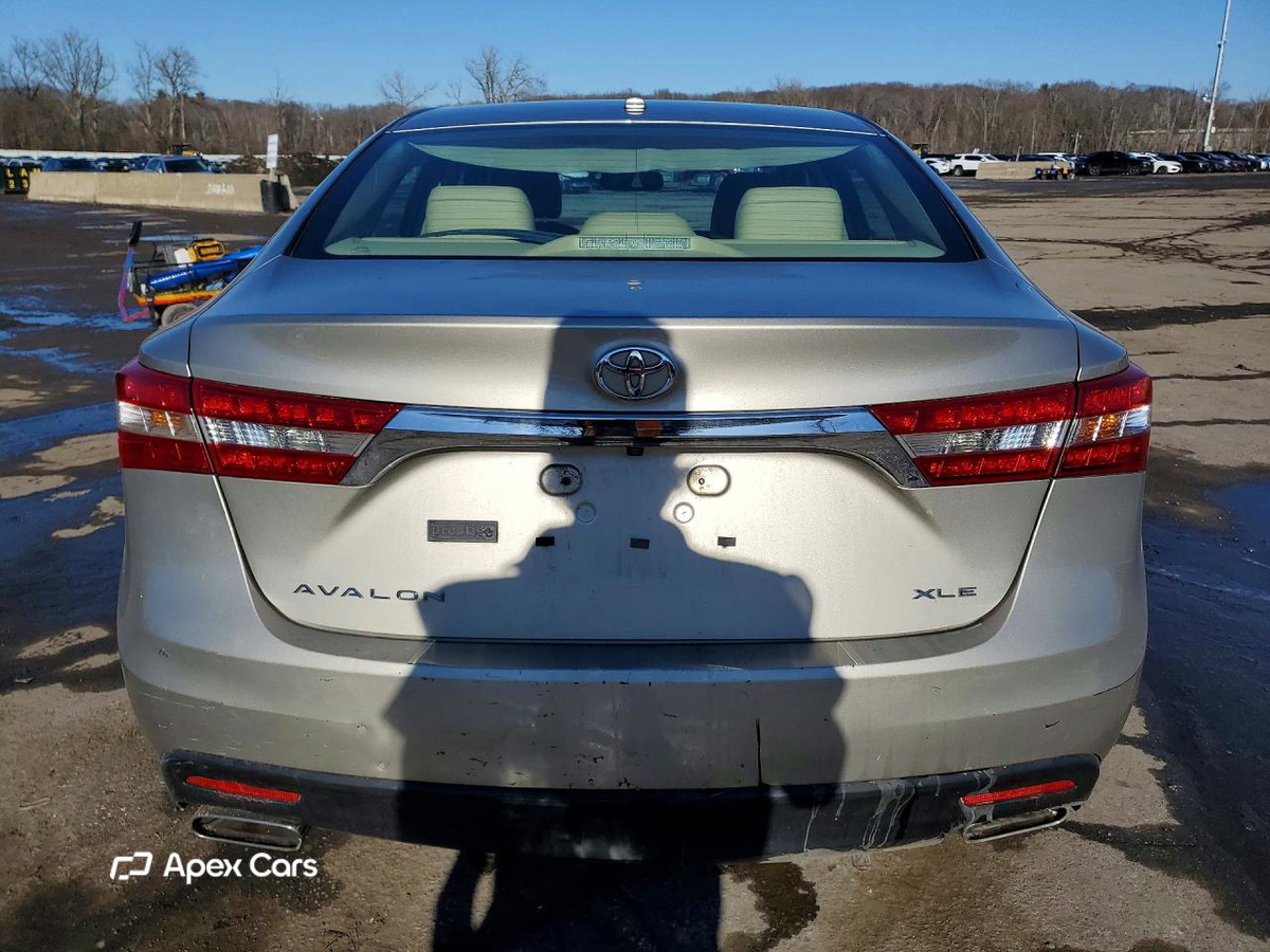 Toyota Avalon 2013