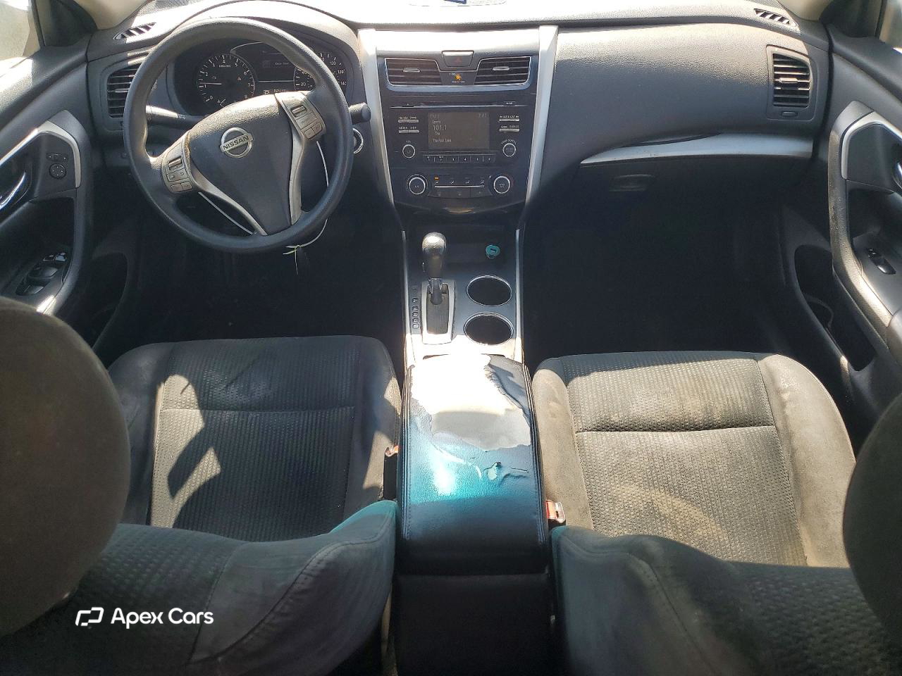 Nissan  2015