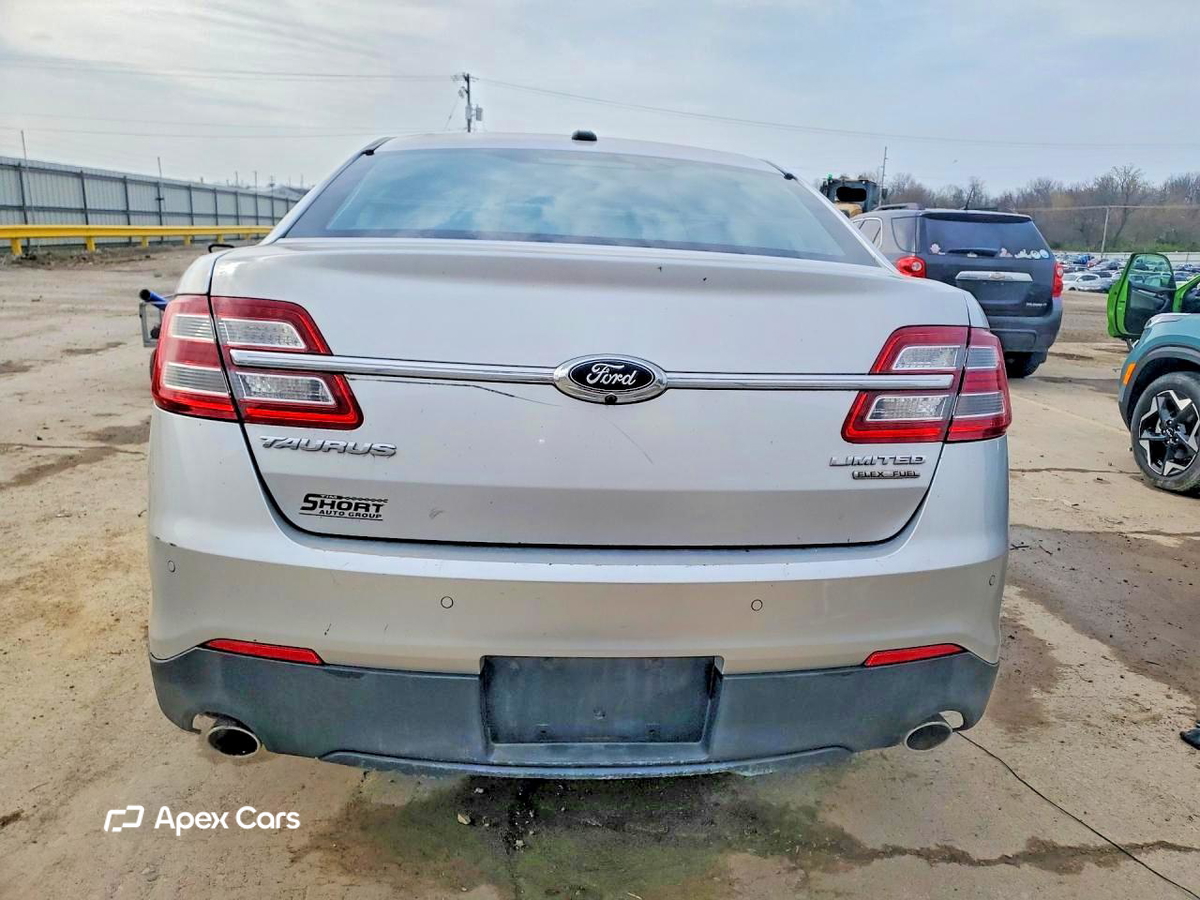 Ford Taurus 2017