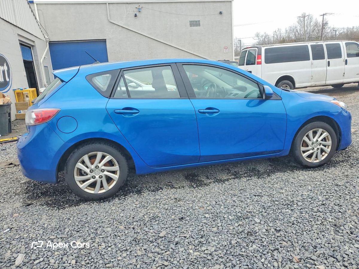 Mazda 3 2012