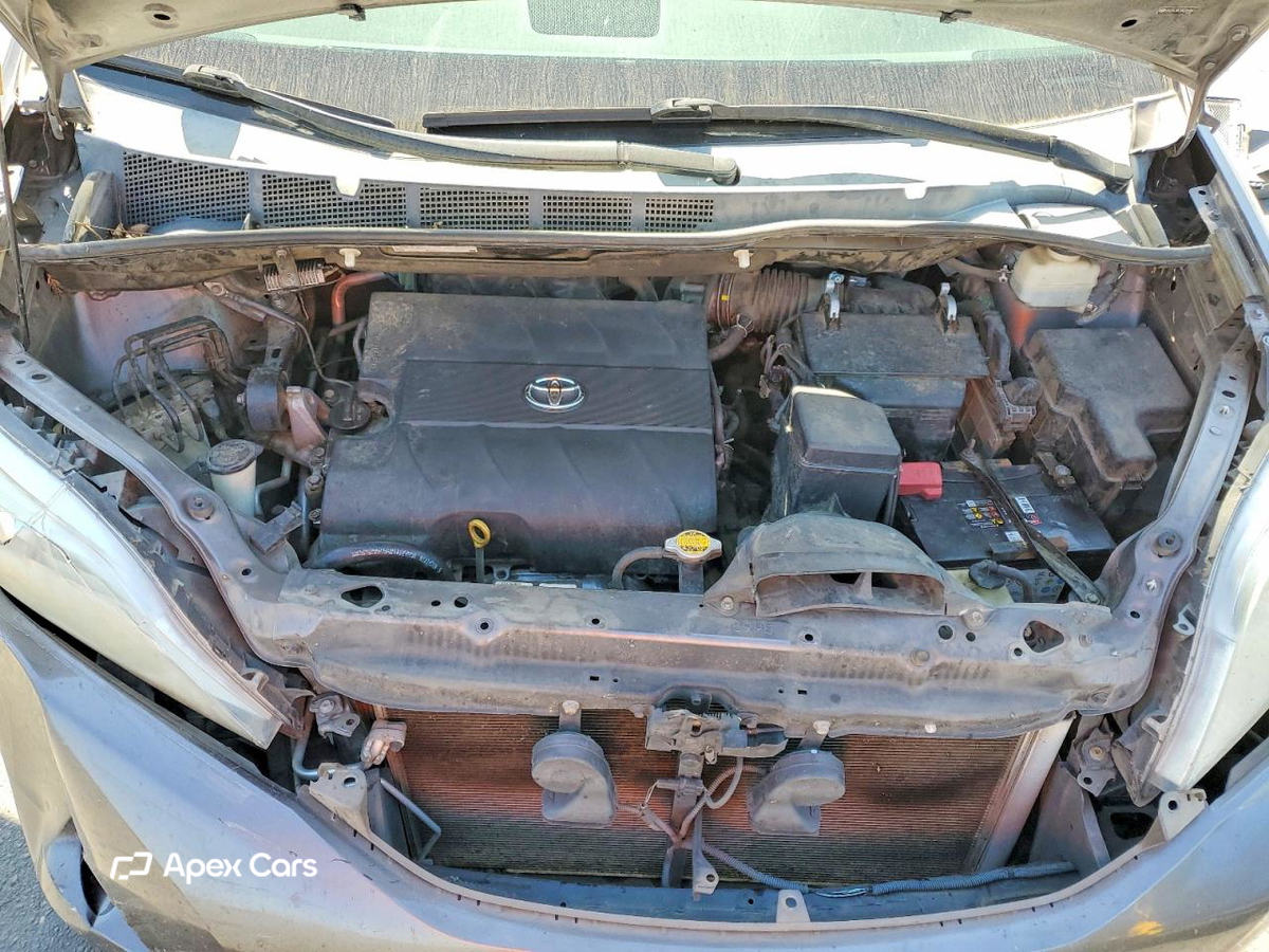 Toyota Sienna 2013