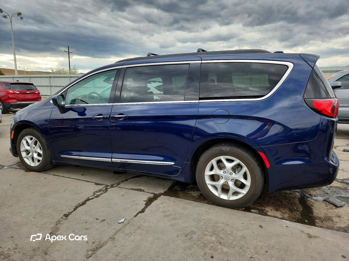 Chrysler Pacifica 2017