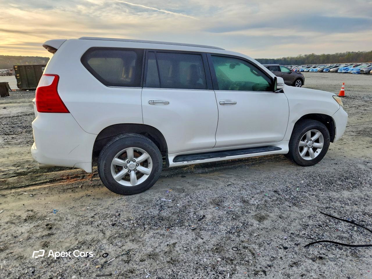 Lexus GX 2011