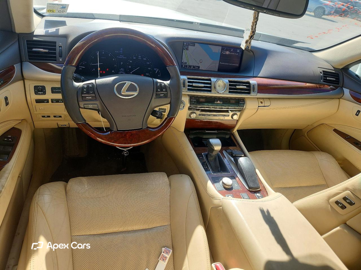 Lexus LS 2015