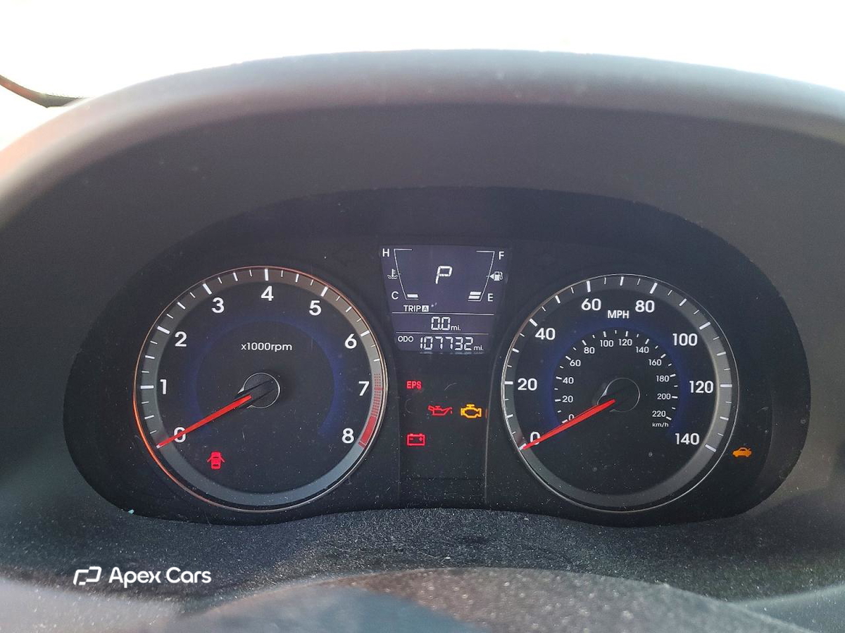 Hyundai Accent 2012